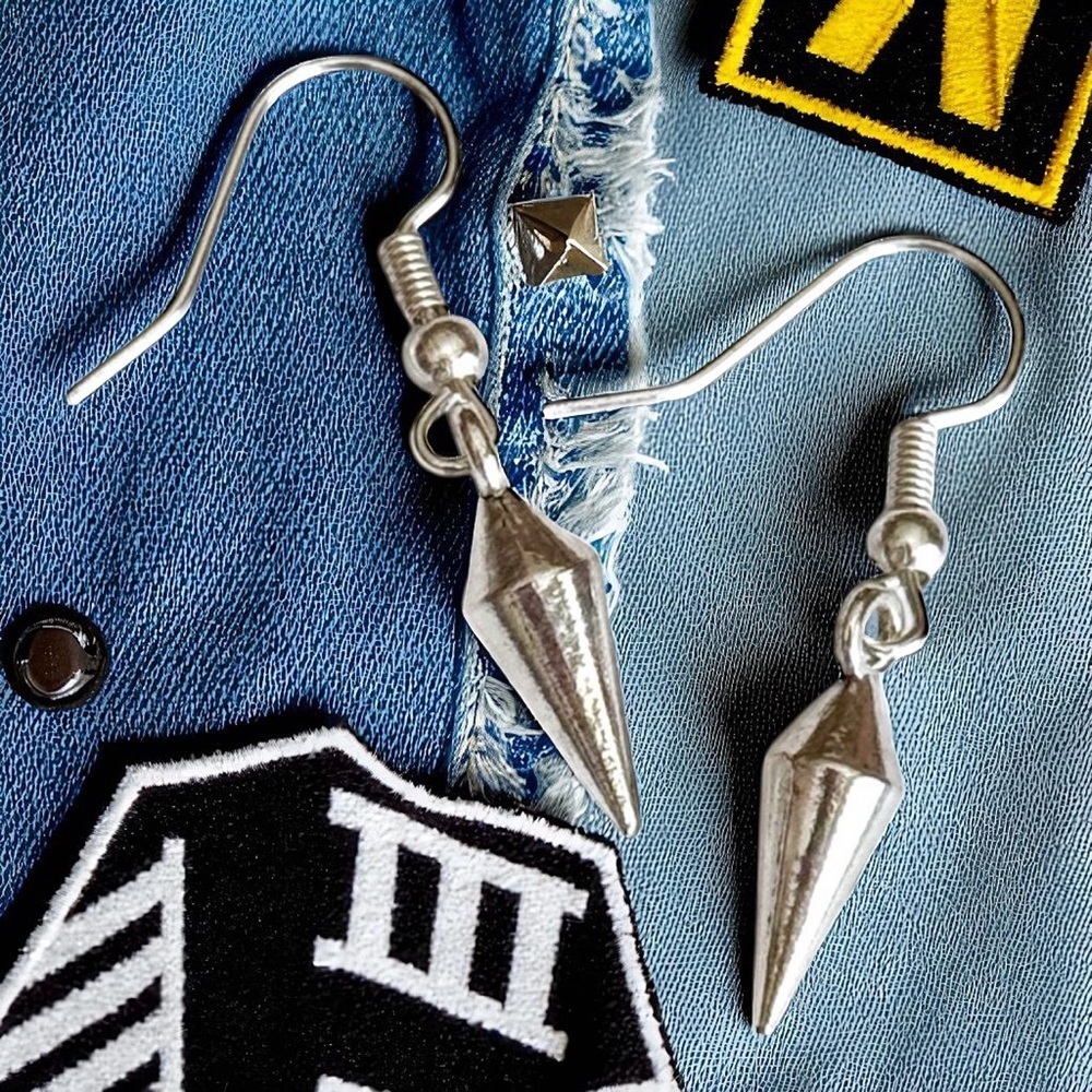 5 For $25💫Silver Punk Spike Cone Dangles